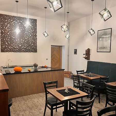 Aparthotel The Old Townhouse Krosno Esterno foto